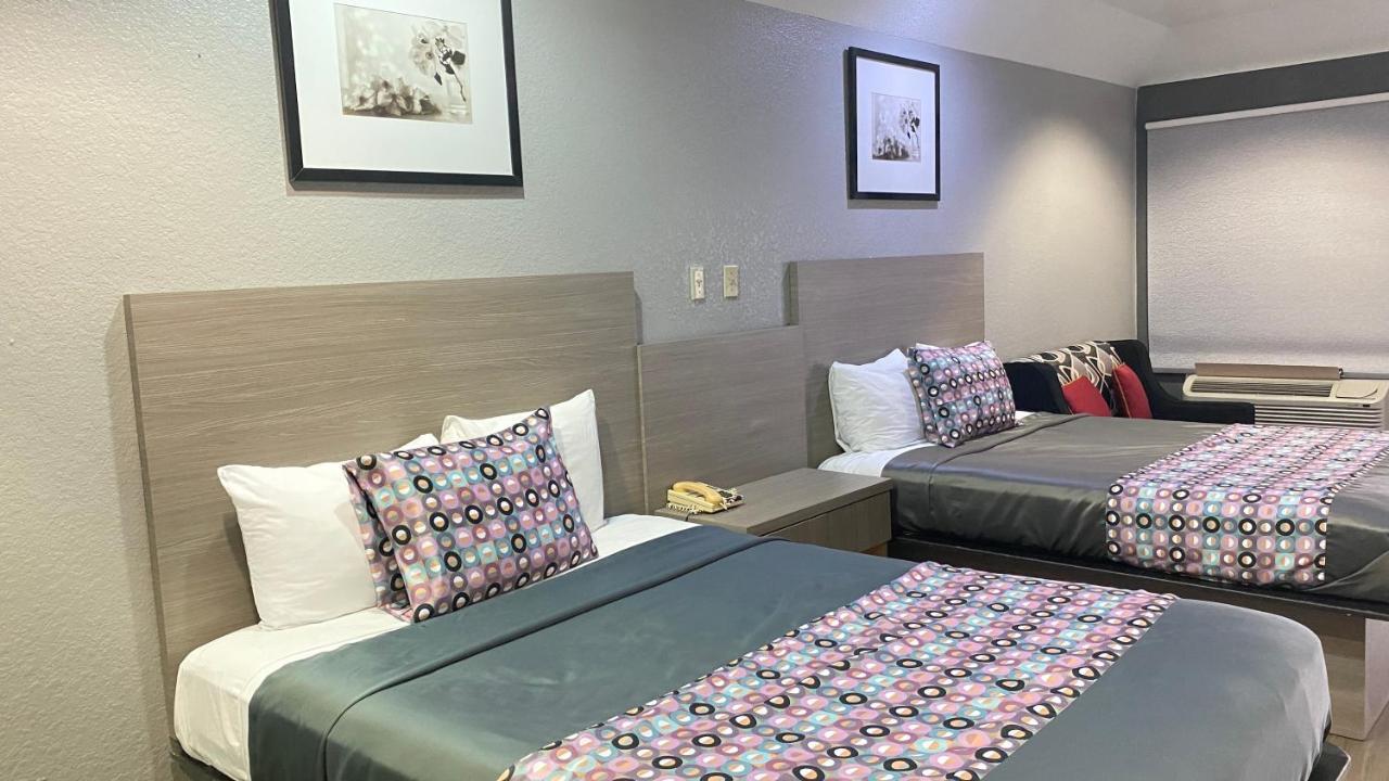 Island Suites Hobby Airport Хьюстон Экстерьер фото